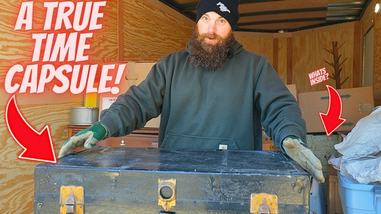 Left for DECADES! Untouched abandoned storage unit is mindblowing!