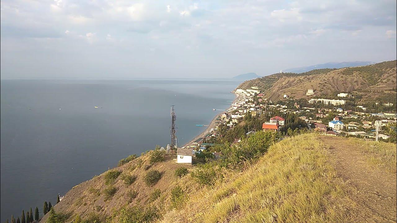 Поселок рыбачье алушта. Погода в крыму рыбачье на неделю. Село рыбачье. Гостевые дома в рыбачьем возле моря. Рыбачье ривьера.