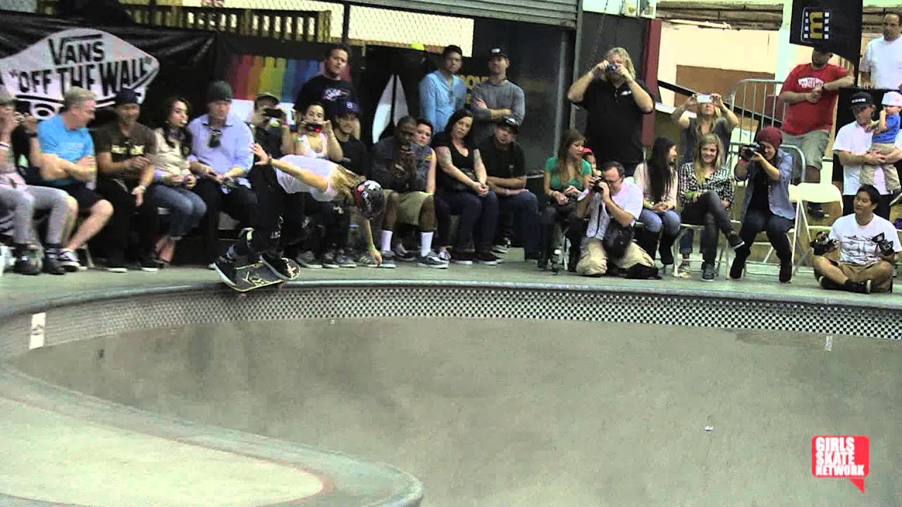 Julz Lynn - Vans Girls Combi Pool Classic 2013