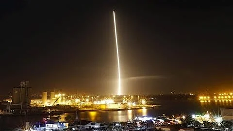SpaceX Successfully Lands Rocket After Launch - DayDayNews