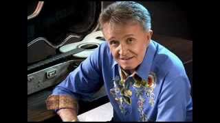 Video thumbnail of "Bill Anderson - World Of Make Believe"