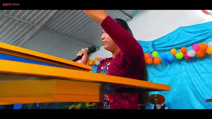 Mi padre es un rey//SOLISTA EVELYN PEREZ transmiti...