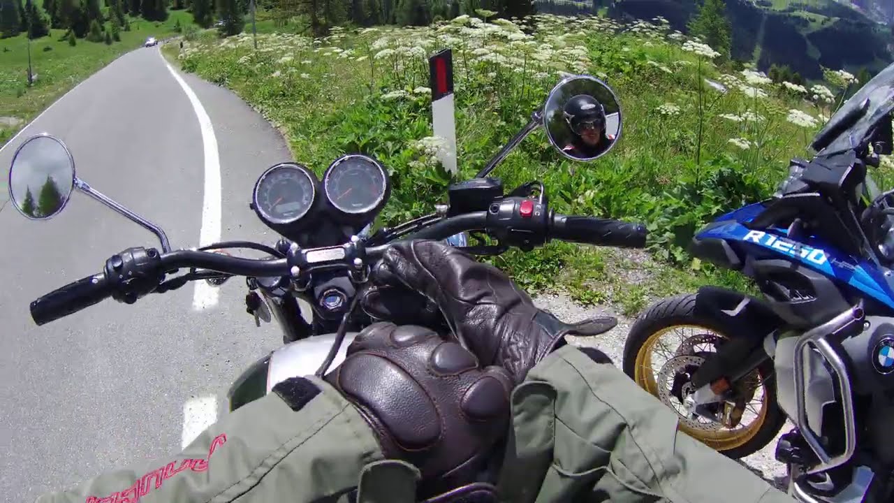 Motorrad- Tour Dolomiten: Sella Ronda 1 - YouTube