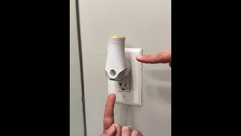 Stop wasting money! Do this with your Plug-In freshener instead! 💰🧼