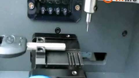 How to use Korea MIRACLE A7 to cut a milling key