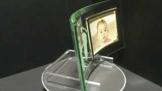 赤ちゃんの写真と手形・足形のエッチングガラスフォトフレーム・写真立て３６０度動画