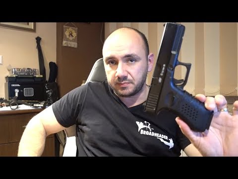 Video: Care este pistolul standard al poliției?