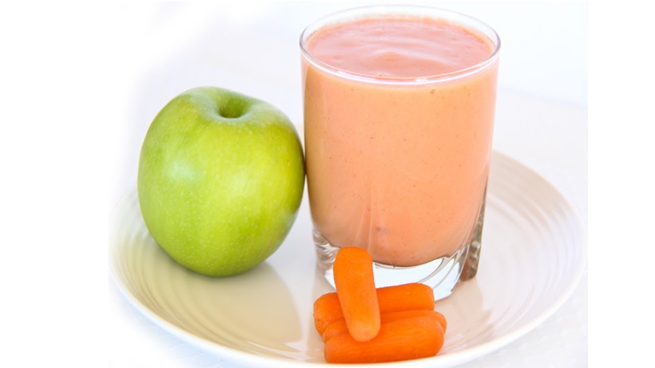 Смузи из моркови и яблок. Types of Fresh Juice with Apple and Carrot.