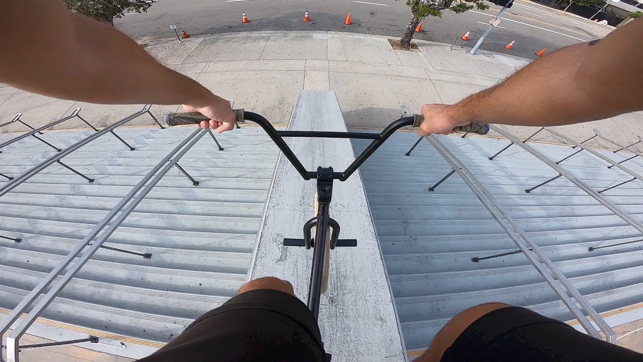 Doing a MASSIVE drop in at STAPLES CENTER LA (BMX) YouTube
