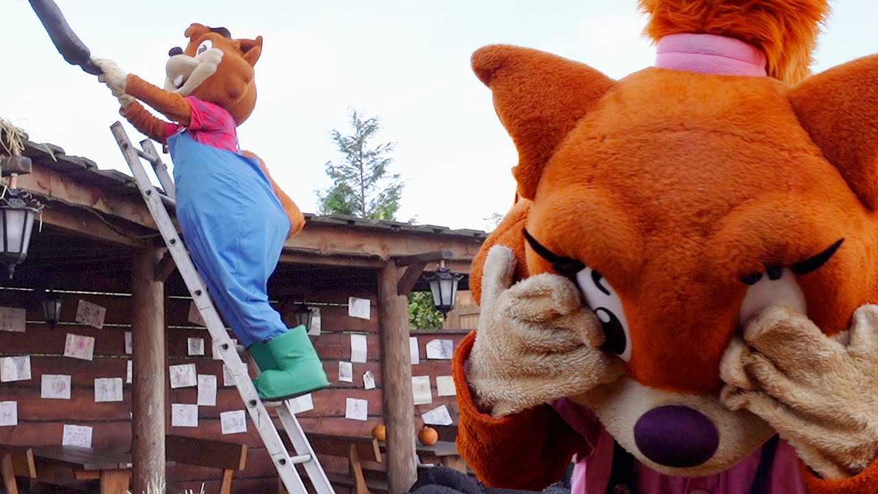 Hvad har Karlo og Karoline lavet, mens Djurs Sommerland har været lukket?