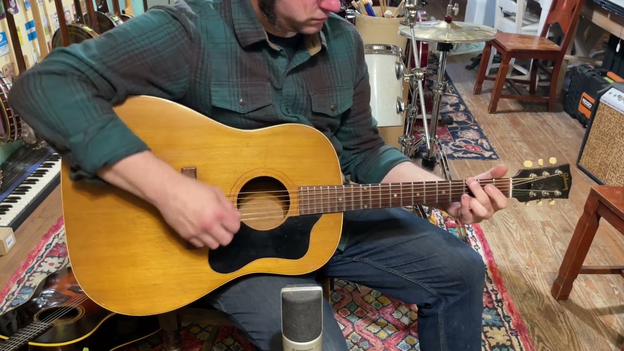 1965 Gibson J-50 slope dreadnought guitar (retopped) - YouTube