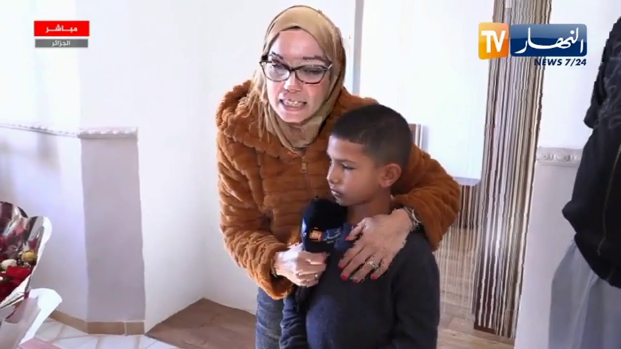 التكفل بالعائلة التي تفترش الشارع وتبيع السردين بـ