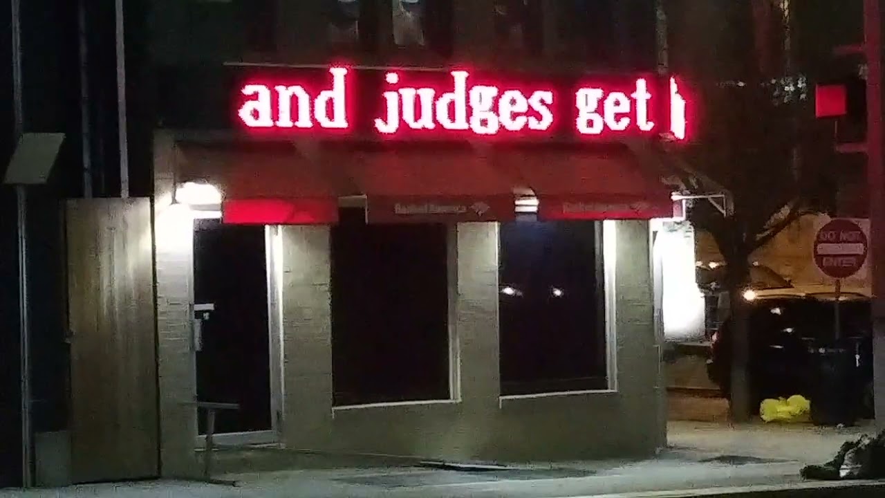 Pittsburgh Tribune - review news ticker - Nov 17 2021