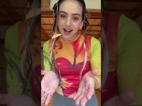 Rosalía presenta su