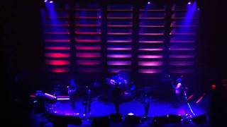 Queens Of The Stone Age - God Is In The Radio - w/Mark Lanegan