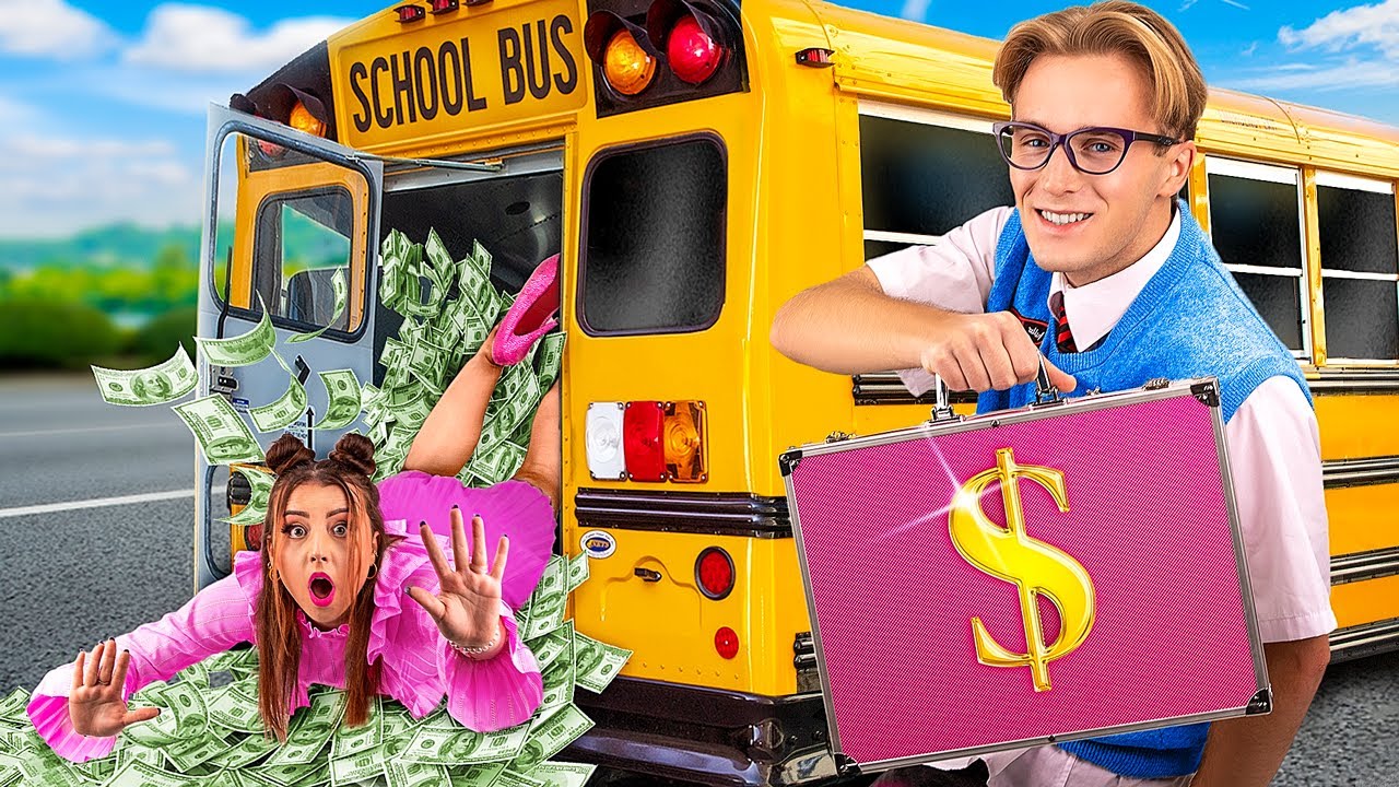 ⁣Okul Otobüsünden Son Ayrılan 10.000 Dolar Kazanır! Para Meydan Okuması!