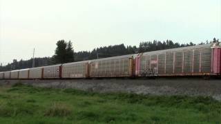 BNSF 6998 Leads Stacks and Auto Racks at Sumner, WA 8-22-13