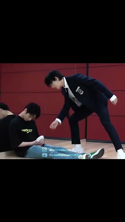 leeknow probably airfried them after he woke up🙂‍↕️ #straykids #leeknow #changbin #felix #hyunjin