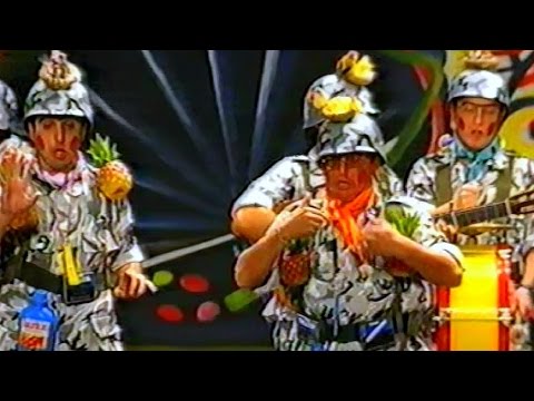 Actuación de Historias de la puta mili en semifinales del COAC 1996