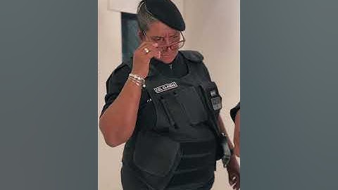 Capitão pitomba apresentando a namorada a mãe.