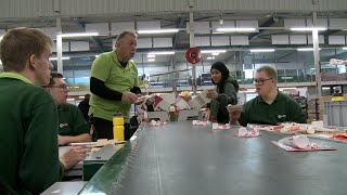 Cliënten Zozijn Helpen Bij De Productie In Raalte