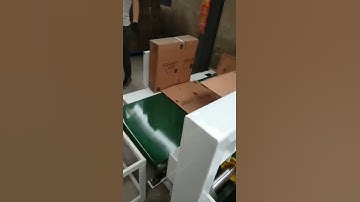 SEMI AUTO FLAP GLUING MACHINE