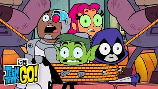 MASH-UP: The Fight Before Christmas  | Teen Titans GO! | Cartoon Network