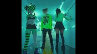 deko ft yameii - phantasy star online slowed reverb