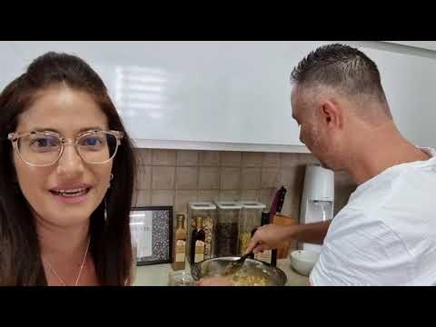 עוגת תפוחים לראש השנה קלה להכנה ב 5 דקות, חגיגית ריחנית כזאת שתרצו להכין כבר היום