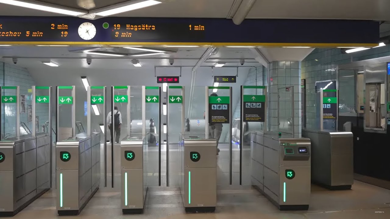 Sweden, Stockholm, subway ride from Hötorget to Slussen