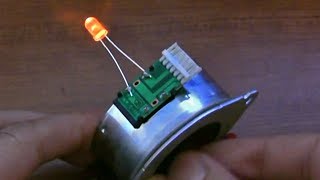 Make The World's Simplest Hand Cranked LED Flashlight