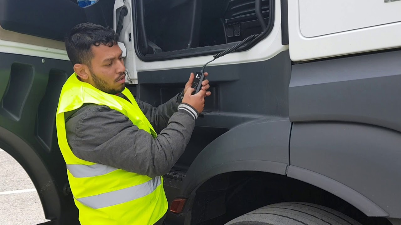 O primeiro engate e desengate do reboque ensinando Jefferson Reis