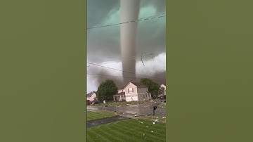 Giant Tornado Destroys Entire U.S. Neighborhood | Real Raw Footage”