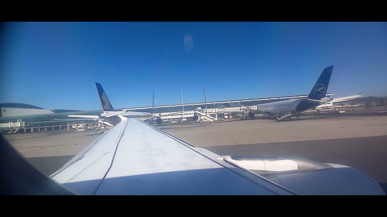 (RAW FOOTAGE) Lift Airlines Airbus A320200 Departure Out of O.R Tambo