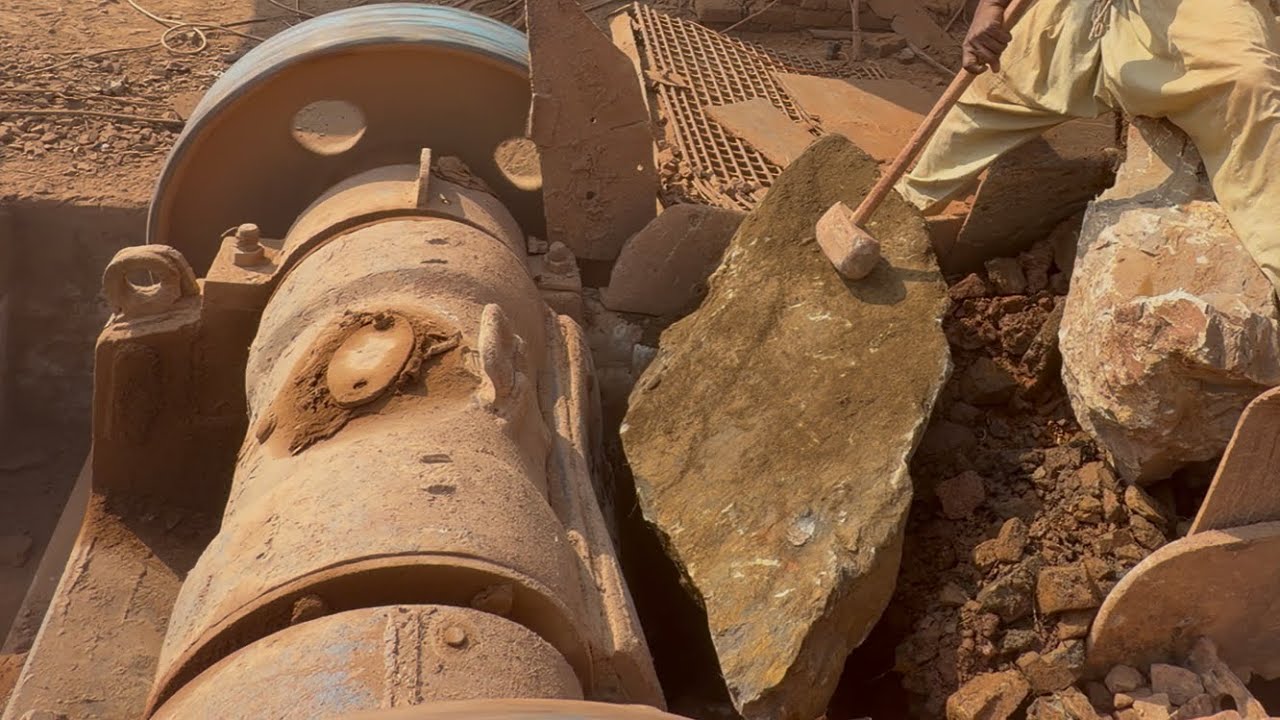 Massive Rock Jam in Crusher! Worker Breaking Hard Stone | Extreme Stone Crushing Action 