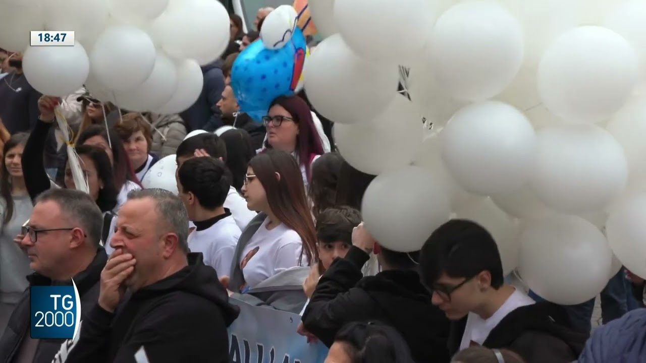 L’ultimo saluto al piccolo Domenico