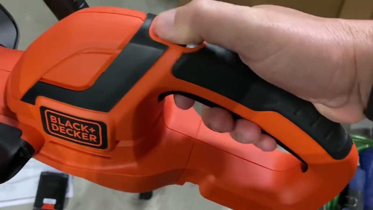 BLACK+DECKER 20V MAX Cordless Hedge Trimmer 22-Inch Unboxing