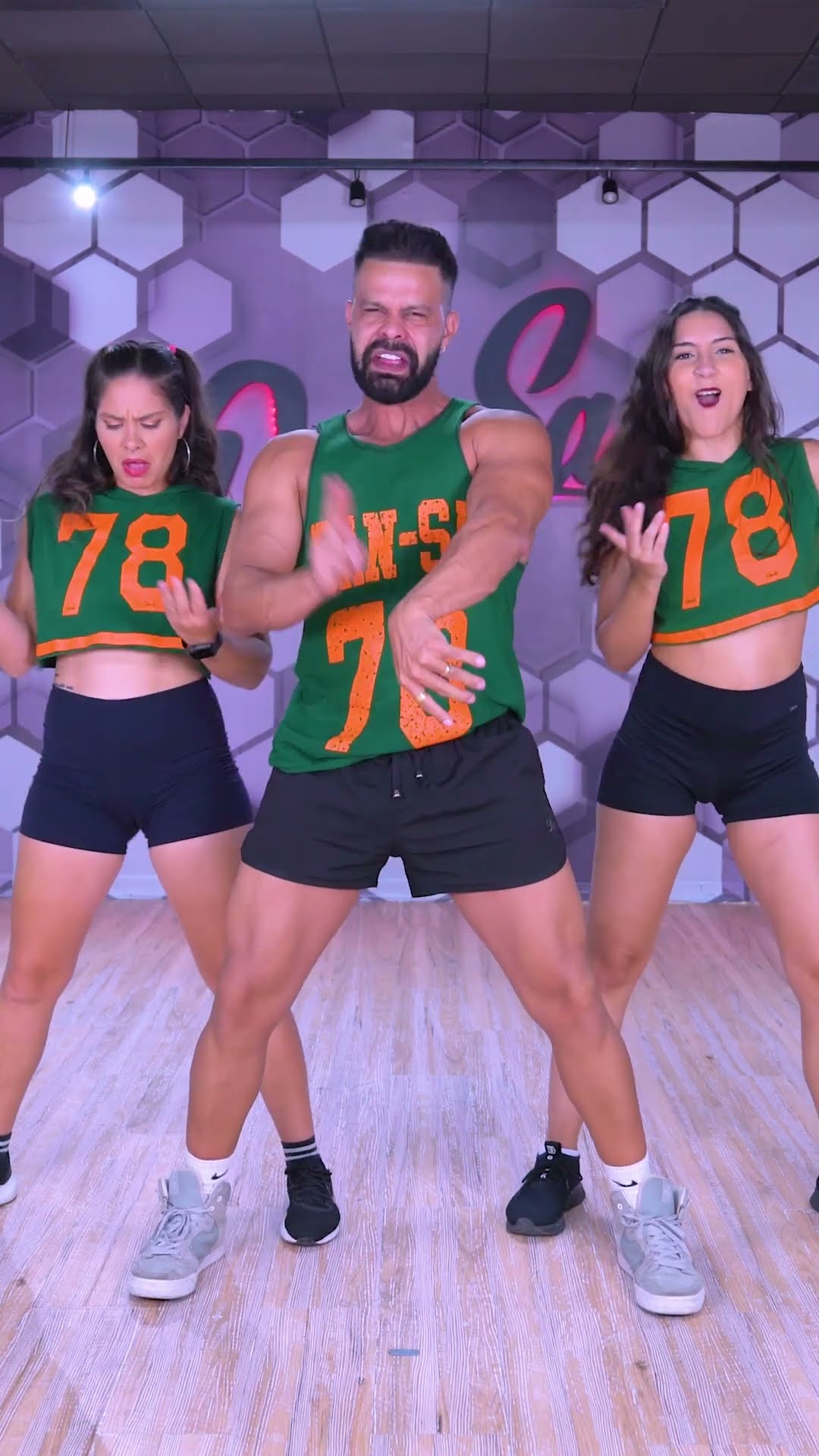 Festa do Pijama - Kysha e Mine, Argentino, Stefan Baby, Fidelisx - Dan-Sa (Coreografia) #shorts