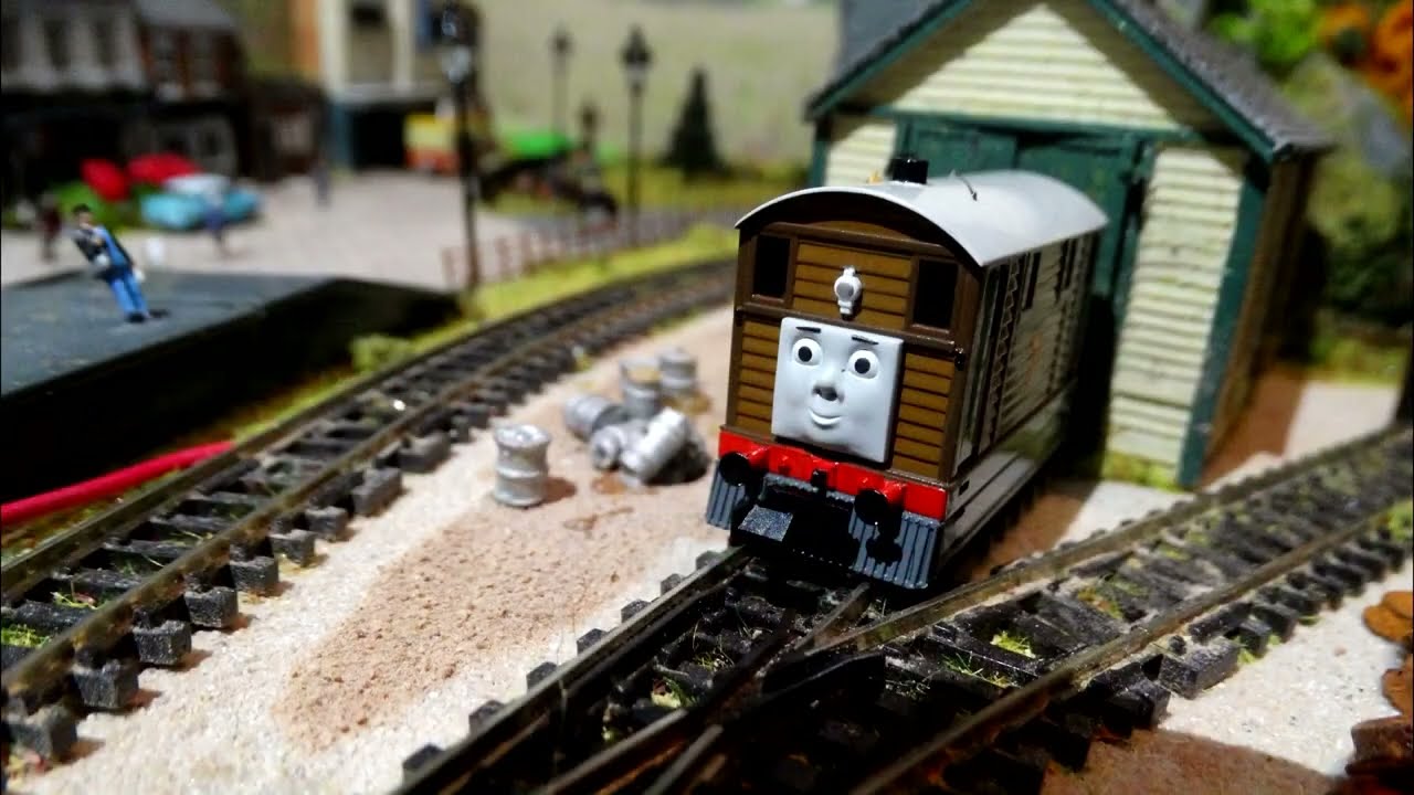 Bachmann N-Scale Toby & Toad