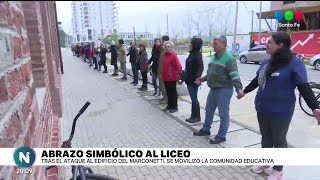 Abrazo simbólico al Liceo Municipal