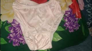 Celana dalam satin bekas pakai punya si nela teman kosan/used women's panties cream fine cloth