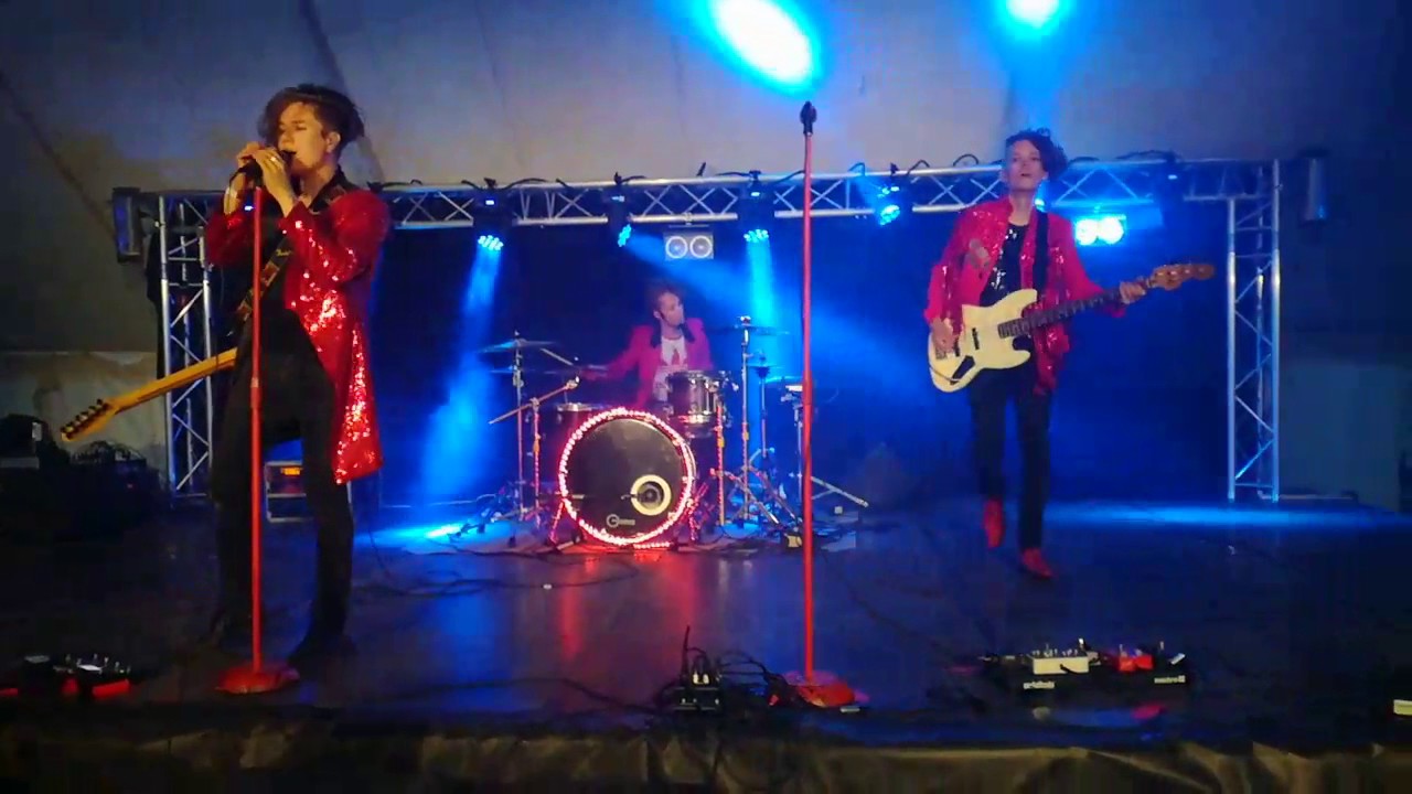 New Fashioned - How To Make You Smile