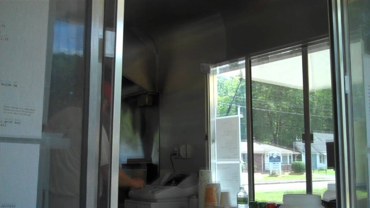 The Hot Dog Truck: A Hot Dog a Day Number 15: Bill's Dog House in Framingham