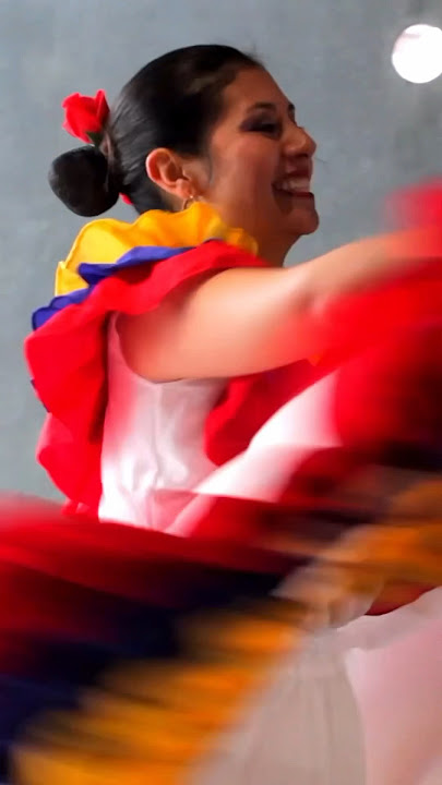 Beautiful Cumbia Colombian Dance #cumbia #cumbias #colombiano