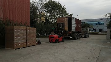 Sea shipment container loading to Thailand