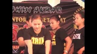 Riweuh Riweuh Neng Lilis Joget with Troops Gibas Karawang Jaipong Jaja Balebat