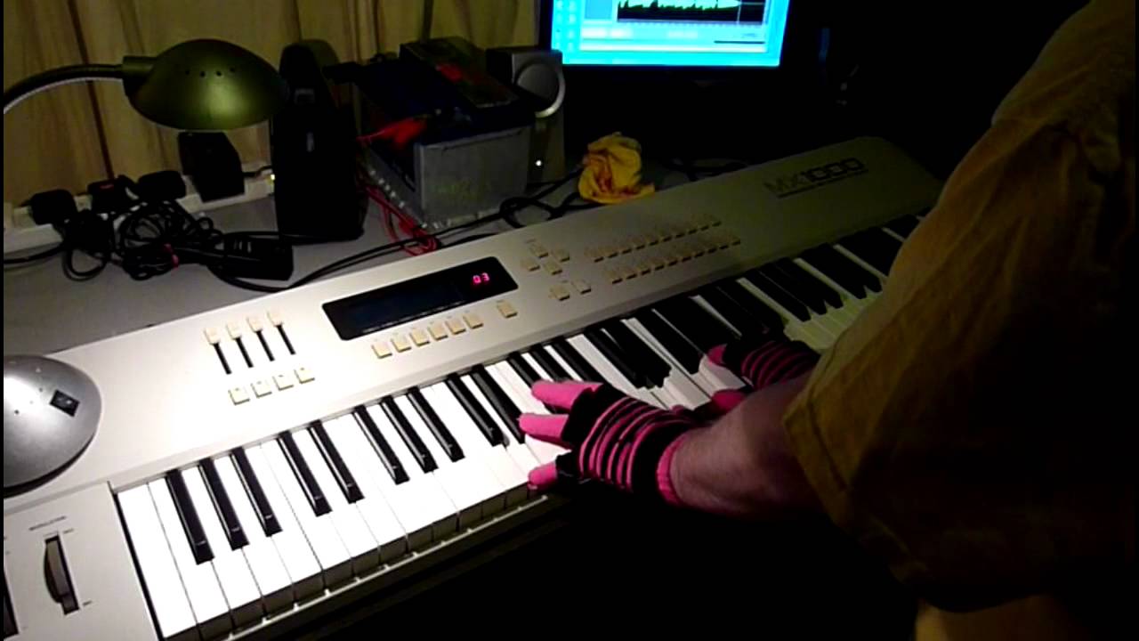 【希少品】AKAI アカイMX1000 MIDI KEYBOARD キーボード Akai MX1000 Master MIDI Controller Keyboard - YouTube
