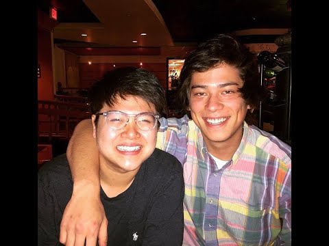 بی تاد و تامی در استودیو در حال ویبره زدن