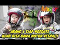 Mager  siap malam mingguan nih abang l udah handal bawa motor sendiri