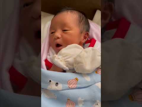 한태커플 육아VLOG <strong>이불밖은</strong> 위험해